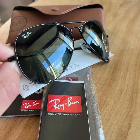 Ray-Ban Sunglasses - Aviator Large Metal - Picture 3 of 6